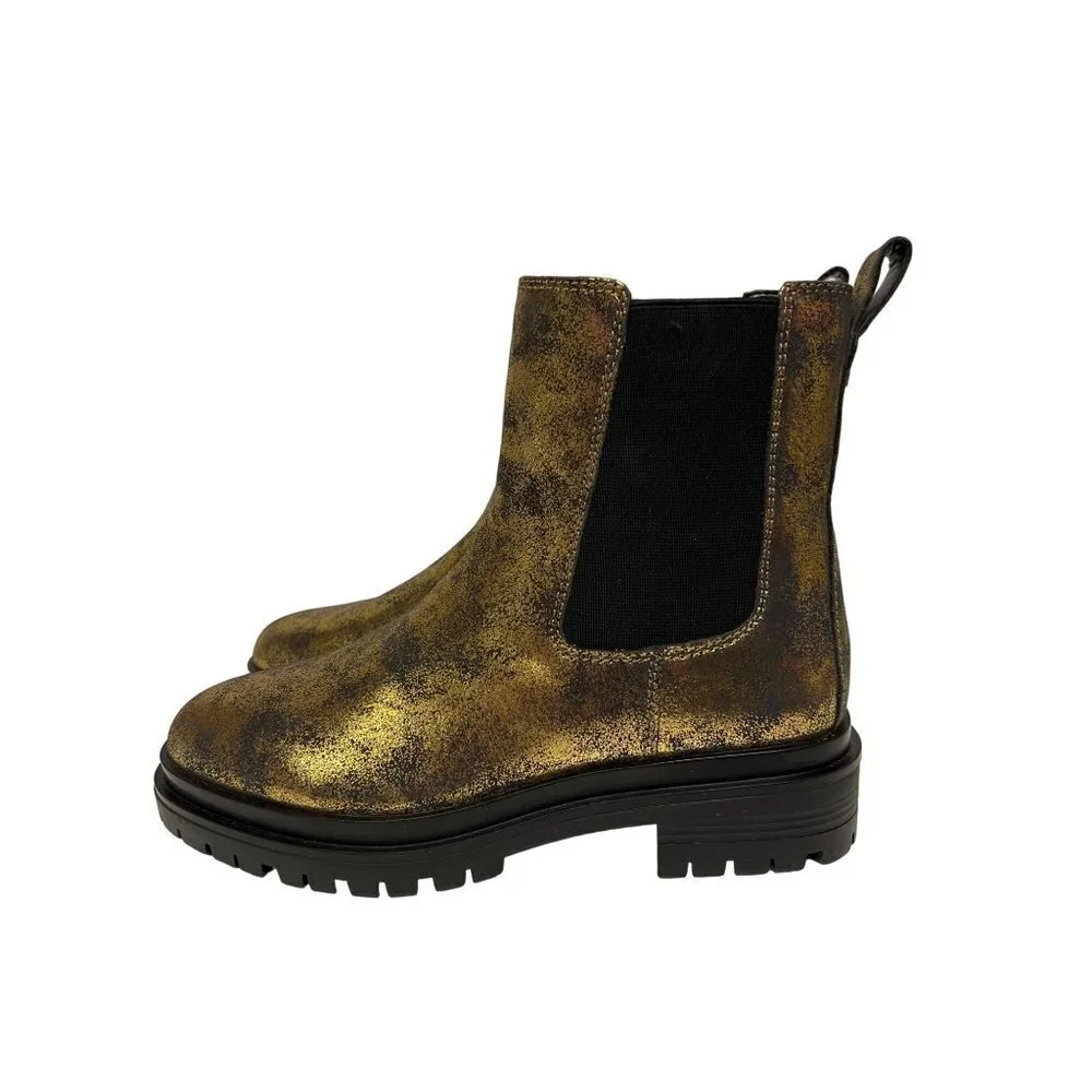 NEW! Lauren Ralph Lauren Distressed Lug Chelsea Boot Corinne Women's Size  8.5